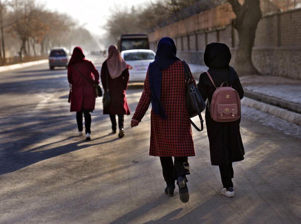 Taliban Tahan Dosen Afghanistan yang Protes Larangan Perempuan Kuliah