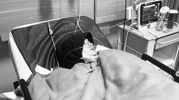 Seperti Dinda Hauw, 10 Artis Ini Juga Pernah Keguguran