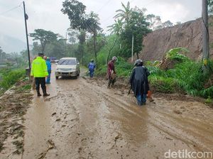 Tanah Longsor di Boyolali, Jalur Selo-Borobudur Sempat Tertutup