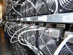 Penambang Kripto Banting Setir ke AI