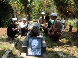 Menelisik Mak Erot yang Bikin Vicky Prasetyo Penasaran Menelisik Mak Erot yang Bikin Vicky Prasetyo Penasaran