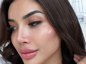 7 Foto Wajah Baru Millen Cyrus yang Suntik Filler Supaya Mirip Angelia Jolie 7 Foto Wajah Baru Millen Cyrus yang Suntik Filler Supaya Mirip Angelia Jolie