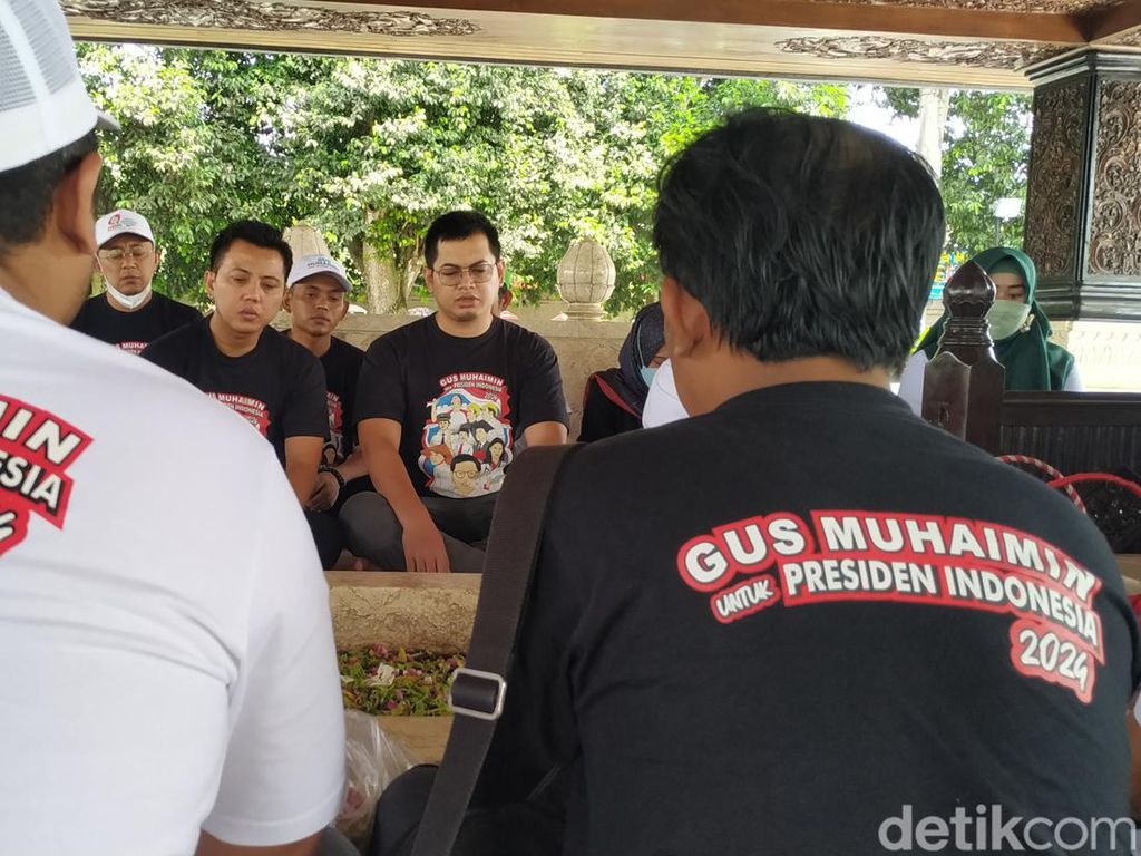 Di Pusara Bung Karno, Garda Bangsa Doakan Muhaimin Iskandar Presiden 2024