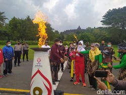 Obor Pesonas 2022 Tiba di Candi Borobudur Magelang