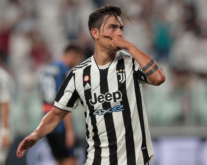 TURIN, ITALY - AUGUST 14: Paulo Dybala of Juventus celebrates after scoring the opening goal during the pre-season friendly match between Juventus and Atalanta BC at Allianz Stadium on August 14, 2021 in Turin, Italy. (Photo by Emilio Andreoli/Getty Images)