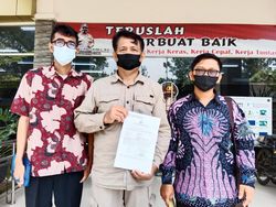 Diduga Tak Penuhi Hak Pekerja, Anggota DPR Romo Syafii Dilaporkan ke Polisi