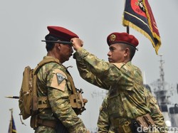 Terima Brevet Manusia Katak, Pangkoarmada II Jadi Warga Kehormatan Kopaska