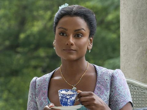 Simone Ashley sebagai Kate Sharma dalam Bridgerton 2 Bridgerton. Simone Ashley as Kate Sharma in episode 203 of Bridgerton. Cr. Liam Daniel/Netflix © 2022