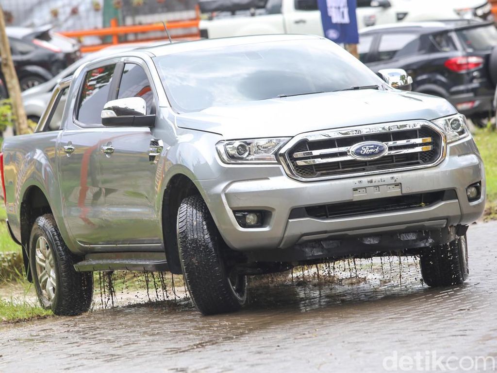 Ford Balik ke Indonesia Bawa Ranger dan Everest, Langsung Diajak Main Lumpur Ford Balik ke Indonesia Bawa Ranger dan Everest, Langsung Diajak Main Lumpur