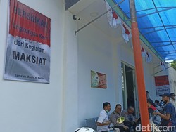Warga Trenggalek Protes Hotel yang Diduga Jadi Tempat Mesum Pelanggannya