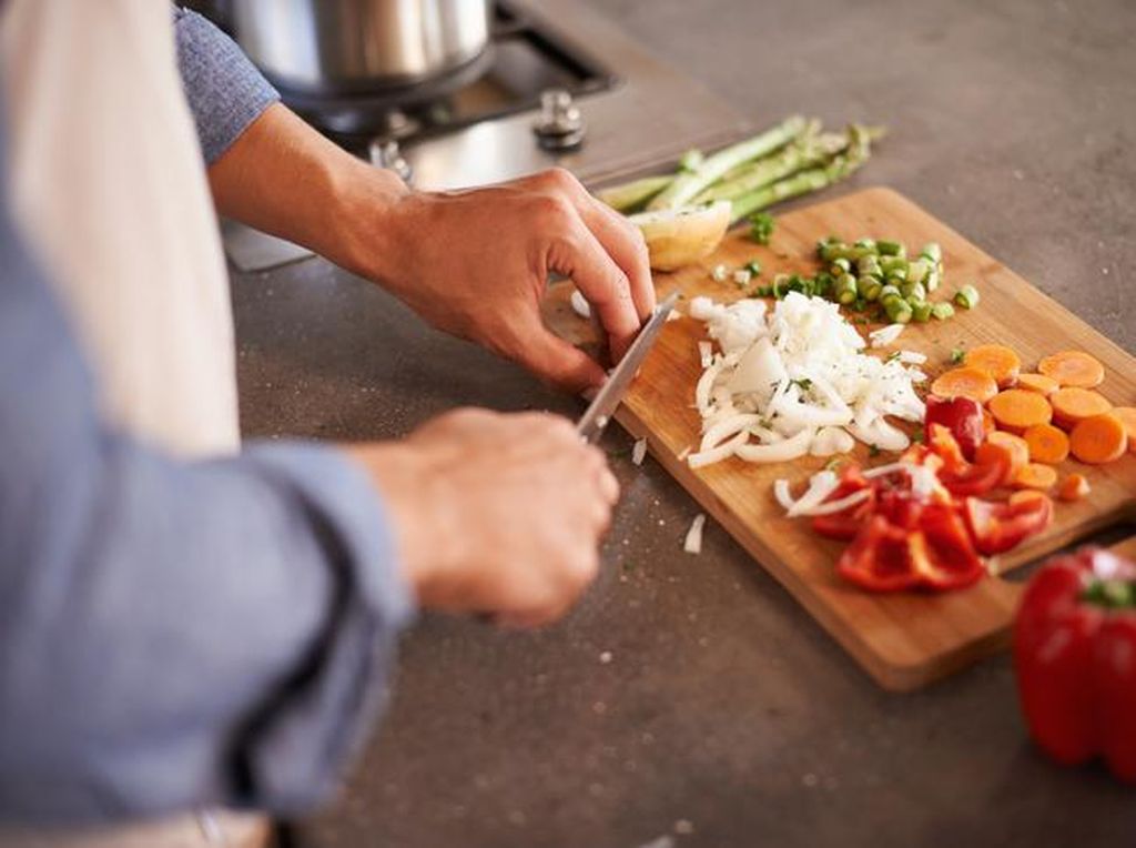 7 Kebiasaan Buruk Saat Masak Ini Harus Ditinggalkan 7 Kebiasaan Buruk Saat Masak Ini Harus Ditinggalkan