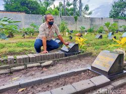 Kisah Aiptu Mujiwanto Perbaiki Sistem Rukun Kematian Warga di Banyuwangi
