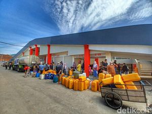 Warga Kecewa, Ternyata Operasi Pasar Murah di Soreang Khusus Pedagang