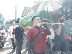 Duka Menyelimuti Kediaman Wasit Legendaris Kosasih Kartadiredja