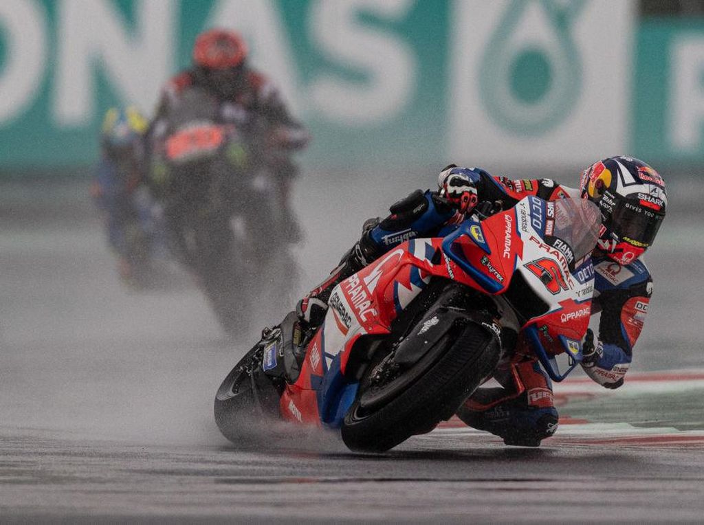 MotoGP Portugal 2022: Zarco Tak Kecewa Finis Kedua MotoGP Portugal 2022: Zarco Tak Kecewa Finis Kedua