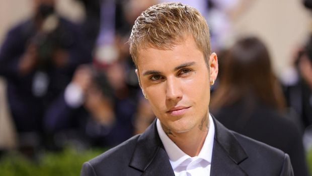 NEW YORK, NEW YORK - SEPTEMBER 13: Justin Bieber attends The 2021 Met Gala Celebrating In America: A Lexicon Of Fashion at Metropolitan Museum of Art on September 13, 2021 in New York City.   Dimitrios Kambouris/Getty Images for The Met Museum/Vogue /AFP (Photo by Dimitrios Kambouris / GETTY IMAGES NORTH AMERICA / Getty Images via AFP)