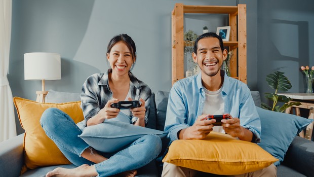 Kegiatan ngabuburit zodiak Aries adalah gaming