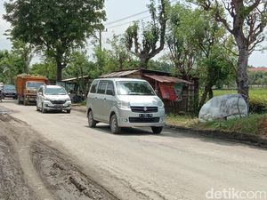 Truk-Bus Tetap Lewat Alternatif Jalur Pantura Meski Dilarang, Ini Risikonya