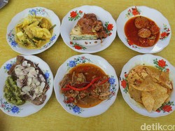 Ke Pasar Rumput Jangan Lupa Makan Dendeng Batokok dan Ayam Bakar Enak