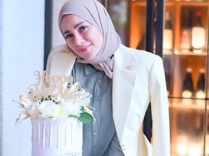 Kulineran Ala Olla Ramlan, Makan di Resto Fancy hingga Warung Pecel Lele Pinggir Jalan Kulineran Ala Olla Ramlan, Makan di Resto Fancy hingga Warung Pecel Lele Pinggir Jalan