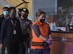 Intip Garasi Eks Bupati Tabanan yang Didakwa Suap Pegawai Kemenkeu