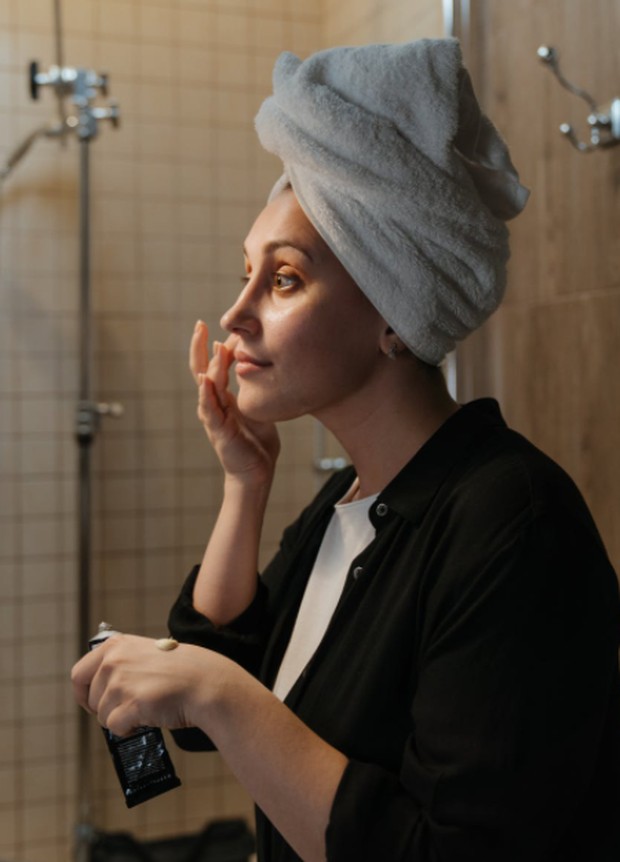 Membuat Makeup Menjadi Flawless dan Tahan Lama