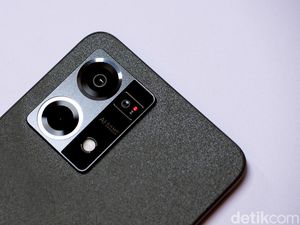 Oppo Reno7 Hadir dengan Tonjolkan Kamera Microlens Oppo Reno7 Hadir dengan Tonjolkan Kamera Microlens