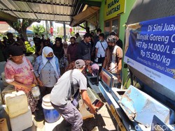 6 Ribu Liter Minyak Goreng Curah Mengalir ke 4 Pasar di Kota Malang