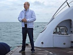Memburu Kapal Super Mewah Milik Orang-orang Dekat Putin