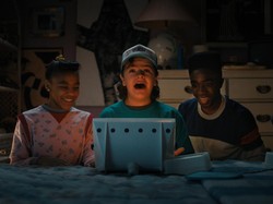 Serial Stranger Things Angkat Kemampuan Musik Redakan Stres, Apa Kata Pakar?