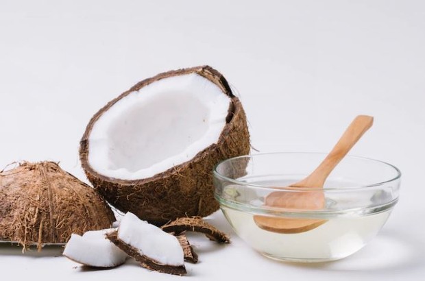 Virgin Coconut Oil/ Foto: freepik.com/freepik Virgin Coconut Oil