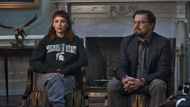 DON'T LOOK UP, LEONARDO DICAPRIO as DR. RANDALL MINDY.Cr. NIKO TAVERNISE/NETFLIX © 2021