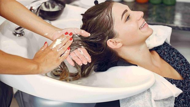 Ilustrasi Perempuan Keramas/Freepik/prostooleh