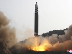 Korea Utara Luncurkan Rudal Balistik Antarbenua Tapi Gagal!