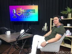 Irwansyah Ungkap Alasan Sempat Grogi Saat Bertemu Acha Septriasa