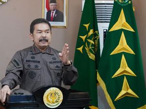 Jaksa Agung: Kasus Pengadaan Pesawat Garuda Rugikan Negara Rp 8,8 T! Jaksa Agung: Kasus Pengadaan Pesawat Garuda Rugikan Negara Rp 8,8 T!