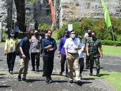 Bareng Luhut, Jokowi Tinjau Kesiapan GWK Cultural Park untuk KTT G20