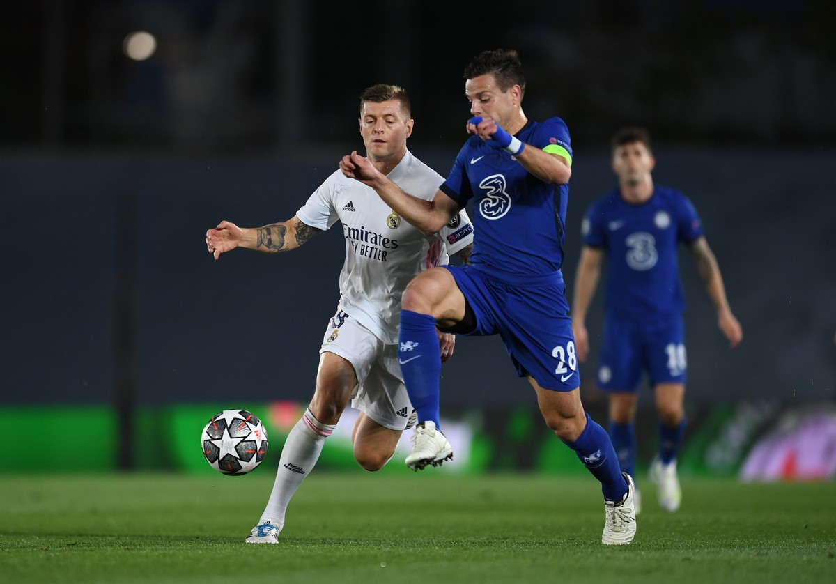Pemain Real Madrid Toni Kroos menantikan duel yang sulit melawan Chelsea di perempatfinal Liga Champions. (Foto: Getty Images/David Ramos)