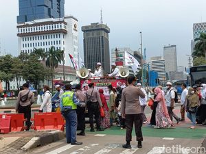 Massa Aksi 2503 PA 212 Mulai Merapat ke Patung Kuda