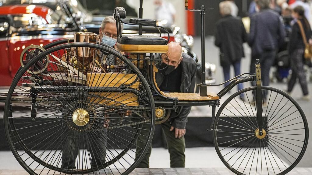 Pameran Mobil Klasik di Jerman, Ada yang Disulap Jadi Mobil Listrik