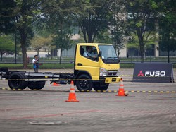 Tahun Politik Buat Penjualan Kendaraan Komersial Tersendat?