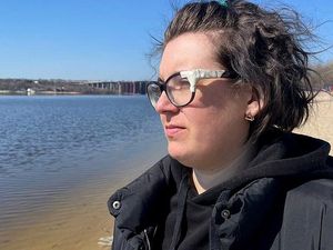 Cerita Bu Guru Selamat dari Ledakan Bom di Gedung Teater Ukraina