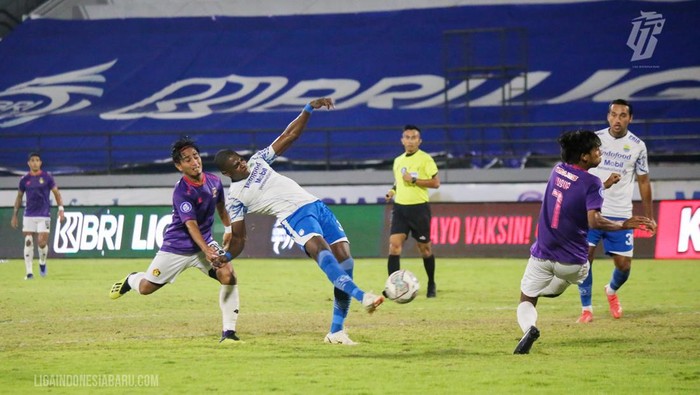 Persib, Persik