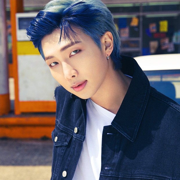 Buku Please Look After Mom yang pernah dibaca oleh RM BTS