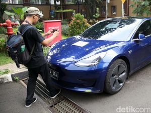 Ini Mobil Tesla Indra Kenz yang Disita Polisi