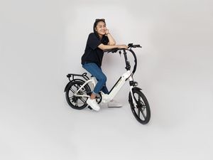 Sepeda Listrik Lipat SWAN, Bentuk Ringkas & Bisa Tempuh Jarak 35 Km