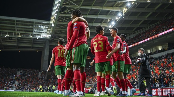 PORTO, PORTUGAL - MARCH 24: Matheus Nunes of Portugal celebrates with teammates after scoring their 3rd goal during the 2022 FIFA World Cup Qualifier knockout round play-off match between Portugal and Turkey at Estadio do Dragao on March 24, 2022 in Porto, Porto. (Photo by Octavio Passos/Getty Images)
