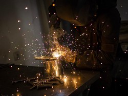 Disnaker Buka Pelatihan Las Listrik, Peserta Dapat Sertifikat