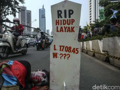 Zombie Hingga Pocong Ikut Aksi Selamatkan Bumi di Jakarta