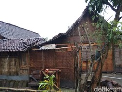 Puluhan Rumah di Bojonegoro Rusak Diterjang Angin Kencang